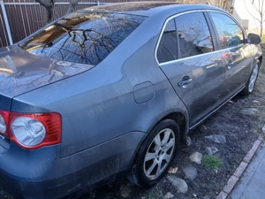 vând wolkswagen jetta  - imagine 5