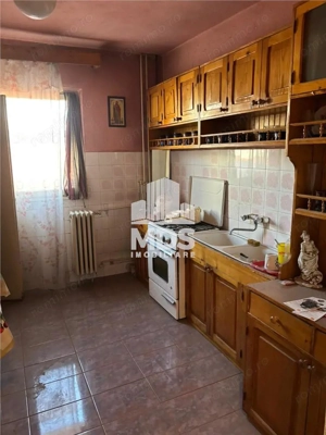 3 camere, etaj 2, 2 bai, 2 balcoane, in Complexul Studentesc!