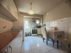 Apartament decomandat cu 5 camere si 2 bai, etaj 2| Calea Buziasului - imagine 7