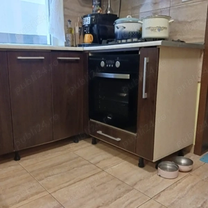 Vand mobila bucatarie cu electrocasnice