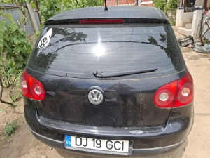 De vânzare golf 5 1.9 preț 6000 ofer fiscal tot ce trebuie  - imagine 3