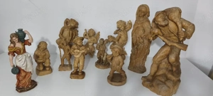 Sculpturi realizate din lemn masiv lucrată manual cu detalii deosebit de frumoase!