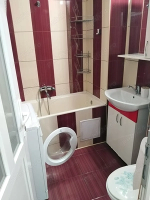 Inchiriez garsonieră 