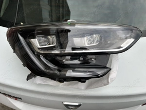 Vând far dreapta Led pure vision și far dreapta halogen ( ambele au urechile rupte ) fibra led alba - imagine 3