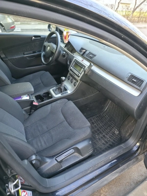 Vând Volkswagen Passat B6 2.0 TDI, an 2009 - imagine 5