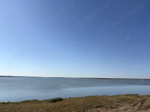 Vând casa la curte comuna Ulmu, judet Calrarasi la 200 m de lac! - imagine 26