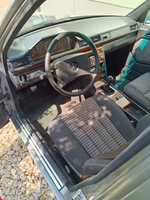 Mercedes Benz w124 3.0 diesel vehicul istoric  - imagine 2