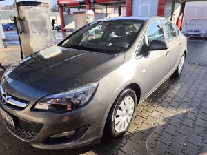 Opel Astra j sedan 1.4 +GPL 