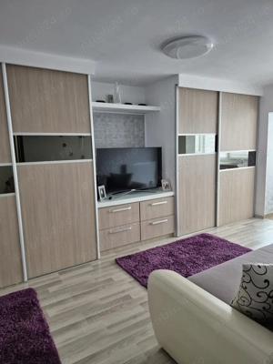 Apartament cu 3 camere Intre Lacuri decomandat 66 mp 