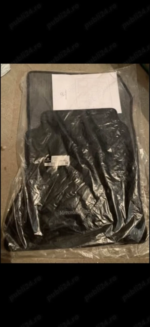 Vând set 4 covorașe Mercedes , originale , infoliate ,350 Lei. - imagine 4