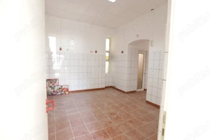 SAD 70 mp, Blvd 16 decembrie, 54 - imagine 7