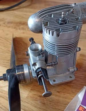 Motor modelism Fox 45BB , 7,5cc nitro cu elice si bujie pentru aeromodel   avion - imagine 4