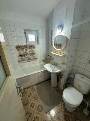 3 camere decomandate cu centrala etaj 1