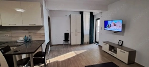 apartament 2 cam de închiriat 