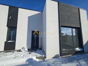 Casa 3 camere  -  2 bai  -  Miorita (Cartierul Nou) - imagine 3