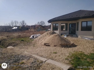 Lapusel zona de case noi,9 ari  ari intravilan - imagine 5