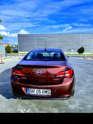 Opel Astra J (Sedan) 1.4 turbo 140 CP benzina - imagine 4