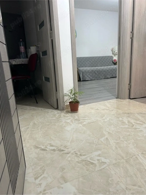 Vand apartament doua camere - imagine 9