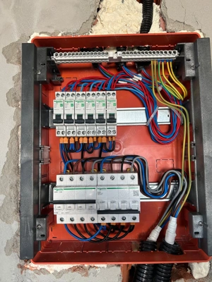  Oferim servicii Electrician Oradea - Bihor - imagine 4