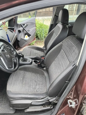 Opel Astra J (Sedan) 1.4 turbo 140 CP benzina - imagine 10