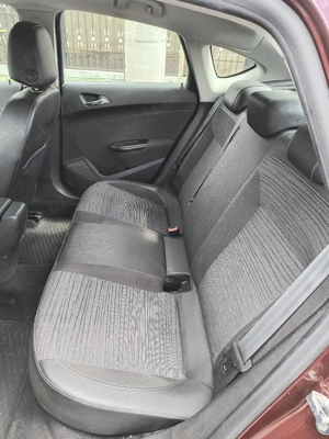 Opel Astra J (Sedan) 1.4 turbo 140 CP benzina - imagine 9