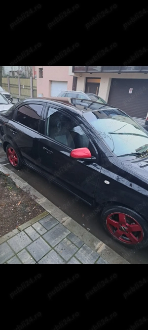 Vand Chevrolet Aveo,anul de fabricatie 2008, benzina+GPL  2450 euro negociabil Telefon   - imagine 2