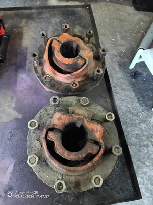 Butuc roata spate U650