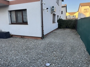 Apartament tip casa si curte privata 75 mp | 2 camere | parcare | Sanpetru langa Coresi