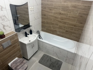 Apartament tip casa si curte privata 75 mp | 2 camere | parcare | Sanpetru langa Coresi - imagine 8