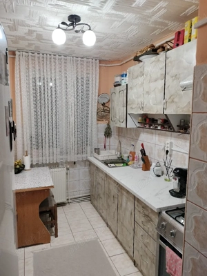 Vând apartament cu 3 camere  - imagine 2