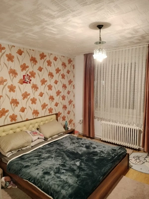 Vând apartament cu 3 camere  - imagine 4