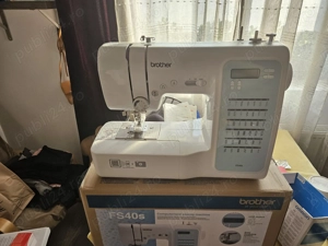 Masina de cusut portabila semiautomata Brother FS40s
