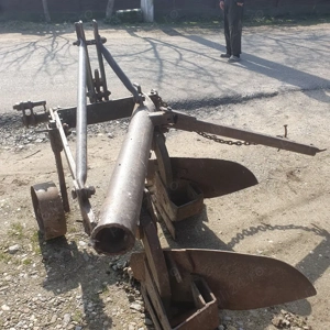 Plug cu 2 brazde - imagine 2