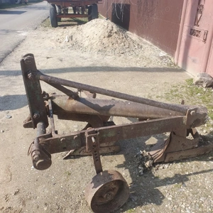 Plug cu 2 brazde - imagine 3