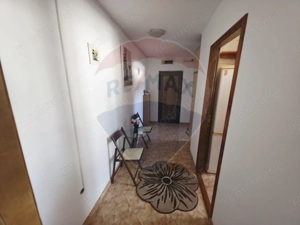 Apartament cu 2 camere de închiriat în zona Central