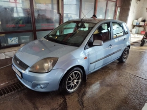Vand Ford Fiesta 1,4 Diesel si Opel Astra H 1.7 Diesel