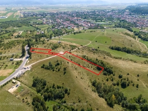 Teren 4200 mp Vulcan Brașov   asfalt, curent -ideal casă de vacanță   turism