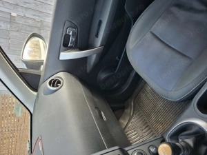 Vând Nissan Qashqai +2 - imagine 9