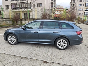 Skoda Octavia Combi 2.0 TDI Style 17600 - imagine 4