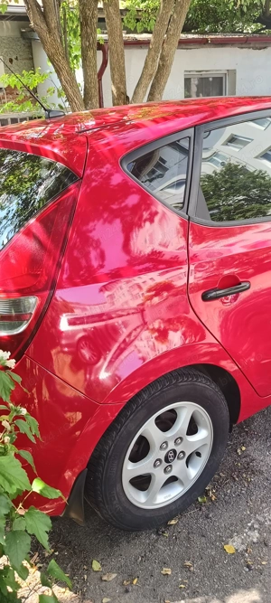 Hyundai i30 1,6 CRDI-Navigatie-camera marsalier-ambientale - imagine 2