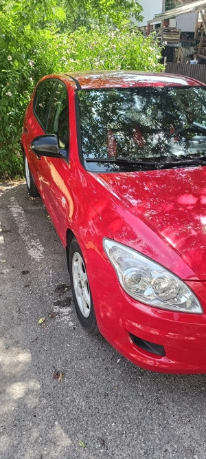 Hyundai i30 1,6 CRDI-Navigatie-camera marsalier-ambientale - imagine 6