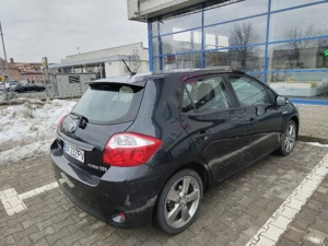 Toyota Auris Hybrid  - imagine 2