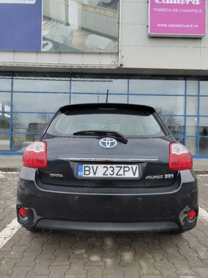 Toyota Auris Hybrid  - imagine 6