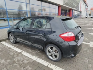 Toyota Auris Hybrid  - imagine 3