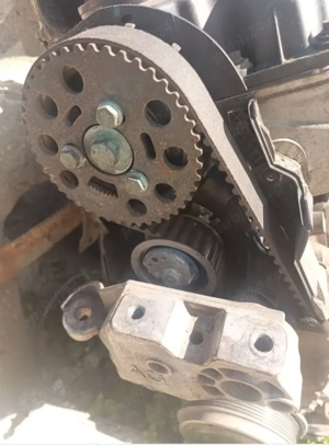 Motor de Passat de 19 131 de cai putere  - imagine 2