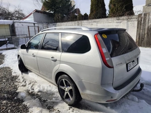 Vând Ford focus 2 facelift 1.6tdci  - imagine 8