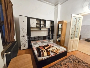 2 camere la casă, mobilate, curte și zonă de relaxare