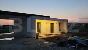 Casa individuala Osorhei cu filigorie si gard imprejmuire 