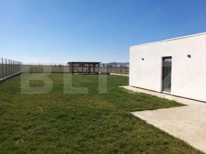 Casa individuala Osorhei cu filigorie si gard imprejmuire  - imagine 5