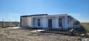 Casa individuala Osorhei cu filigorie si gard imprejmuire  - imagine 4